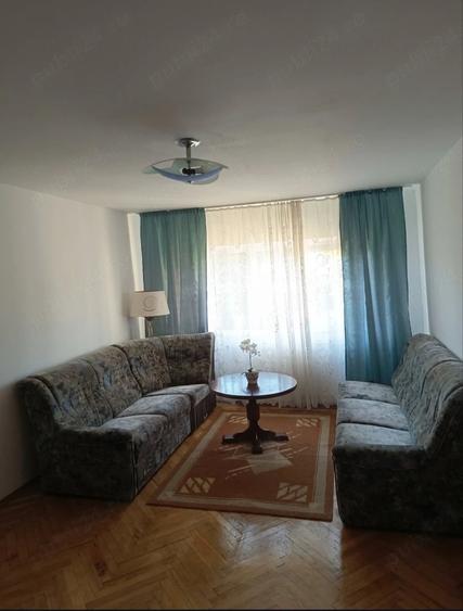 Apartament cu 2 camere decomandat în Micro 17