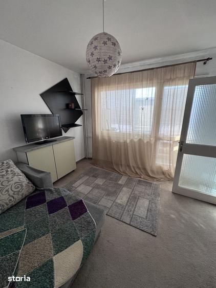 Apartament cu 2 camere în Podu Roș