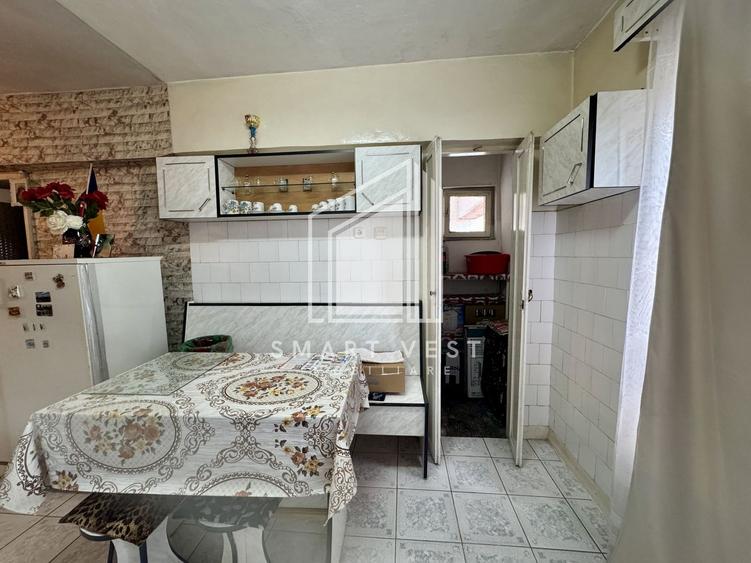 Apartament cu 2 camere semidecomandat, mobilat în Botizului
