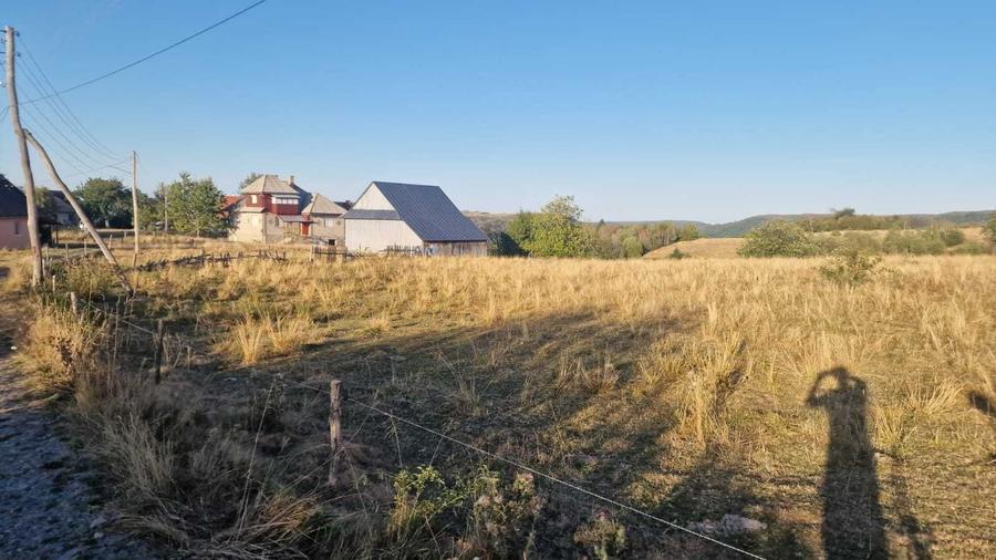Spațiu comercial, în Dealu Mare