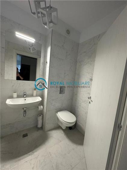 Apartament cu 3 camere decomandat, mobilat în Albert