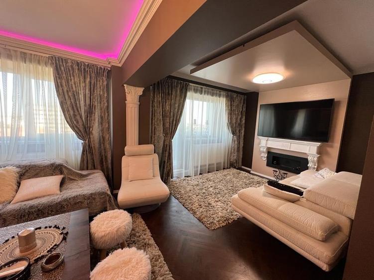 Apartament cu 4 camere semidecomandat în Micălaca