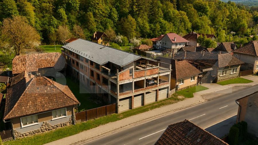 Spațiu comercial, de 1,302 mp, în Sovata