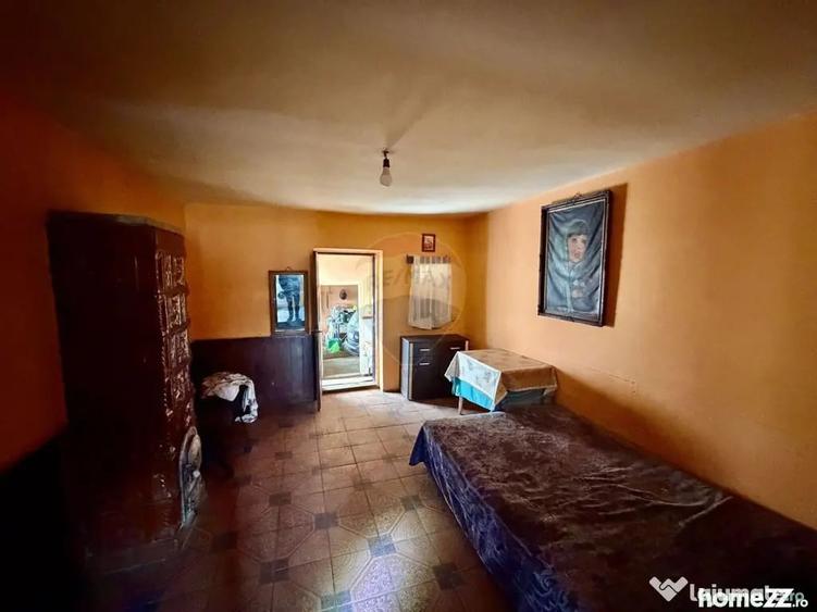 Casă cu 4 camere cu Teren 7727 Mp în Blidari (Cârligele)