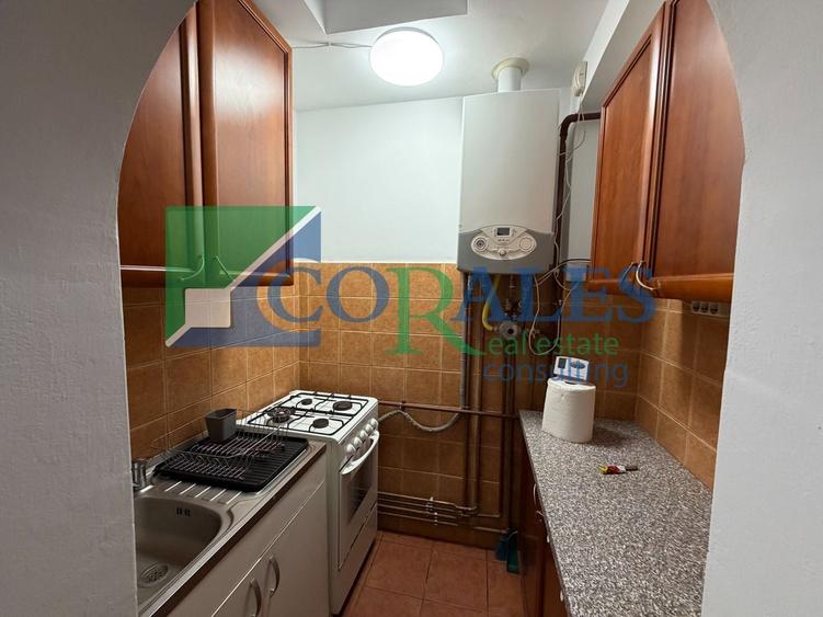 Apartament cu 2 camere semidecomandat, mobilat în Ștefan cel Mare