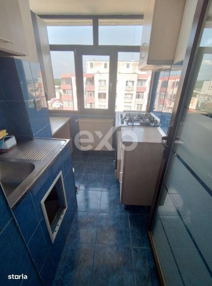 Apartament cu 3 camere decomandat în Găvana