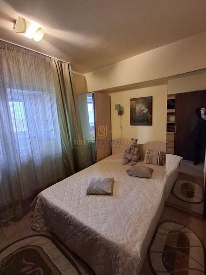 Apartament cu 4 camere decomandat în Rahova
