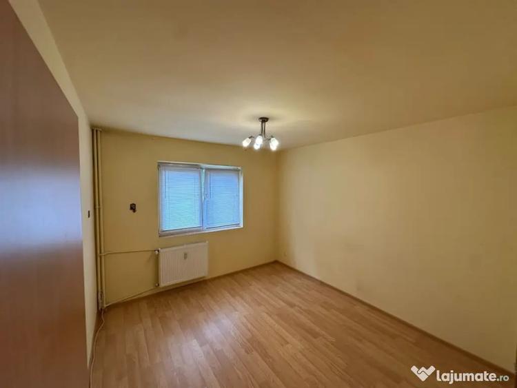Apartament cu 2 camere semidecomandat în Nord