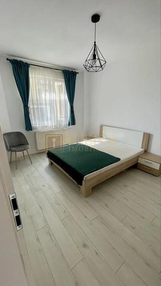 Apartament cu 2 camere nedecomandat în Aradului