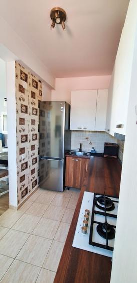 Apartament cu 3 camere decomandat în Dumbrăvița