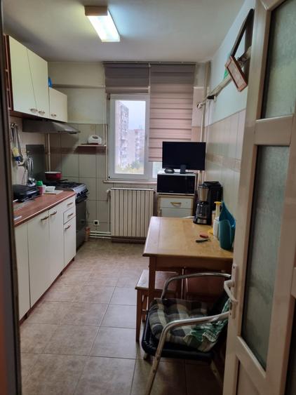 Apartament cu 3 camere decomandat în Tomis Nord
