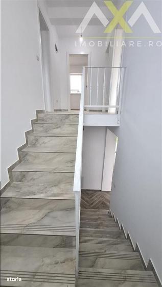 Casă cu 4 camere în Uricani