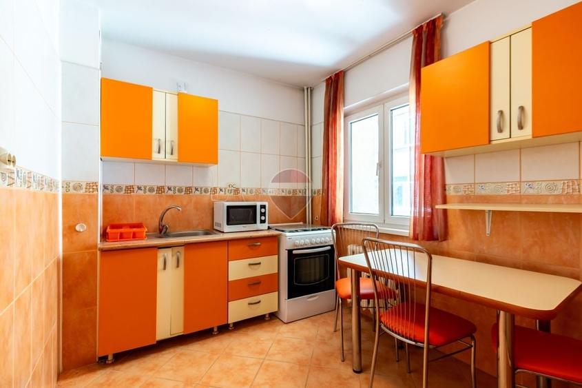 Apartament cu 3 camere decomandat, mobilat în Clucerului