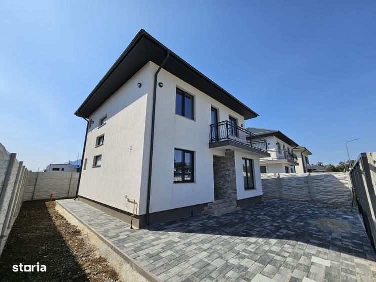 Casă cu 4 camere cu Teren 250 Mp în Central