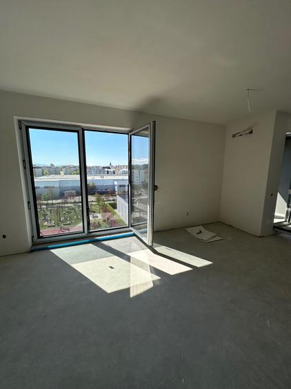 Apartament cu 2 camere decomandat în Între Lacuri