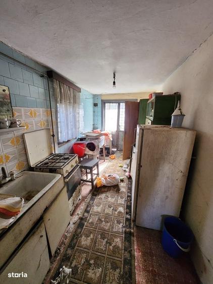 Casă cu 4 camere cu Teren 262 Mp în Chercea