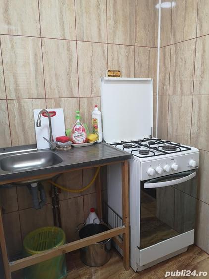 Casă cu 10 camere cu Teren 1500 Mp în Săcueni
