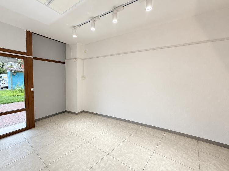 Spațiu comercial, de 30 mp, în Alexandru cel Bun