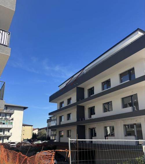 Apartament cu 2 camere decomandat în Florești