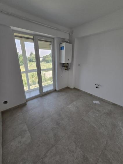 Apartament cu 3 camere decomandat în Gherăiești