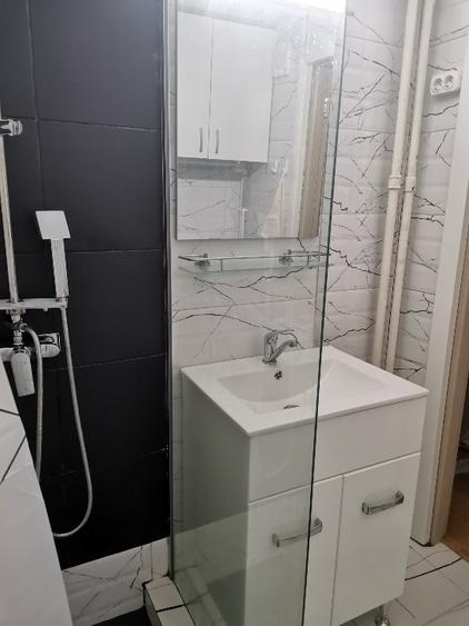 Apartament cu 2 camere semidecomandat în Gara de Nord