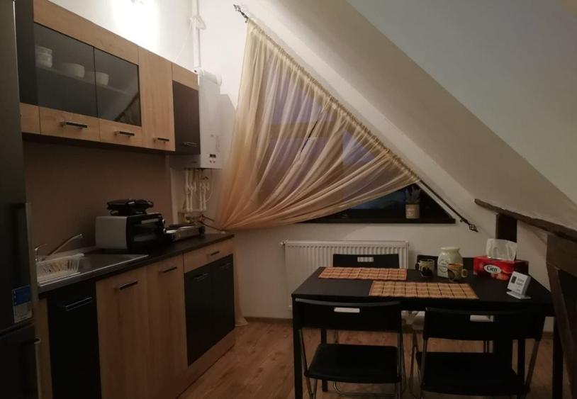 Apartament cu 2 camere decomandat, mobilat în Brâncoveanu