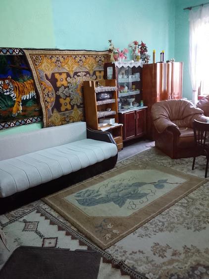 Casă cu Teren 80 Mp în Central