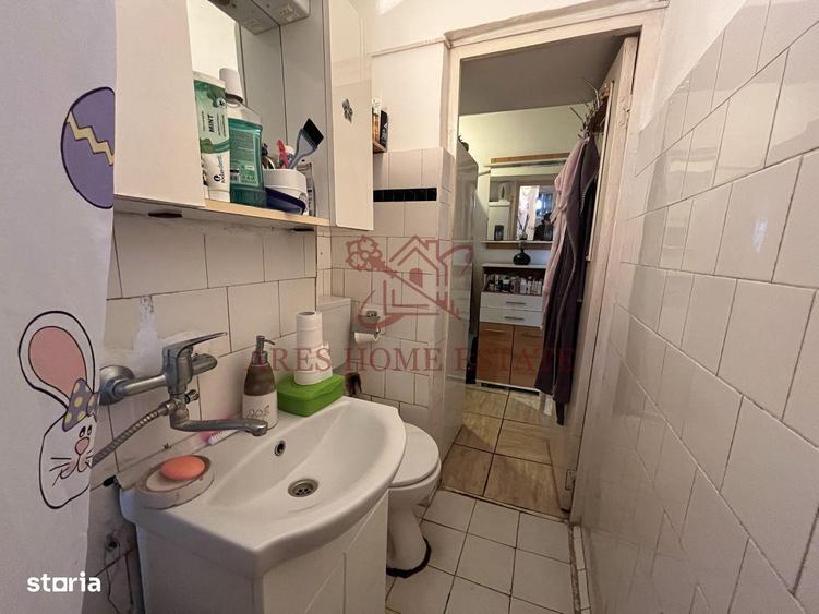 Apartament cu 3 camere, mobilat în Girocului