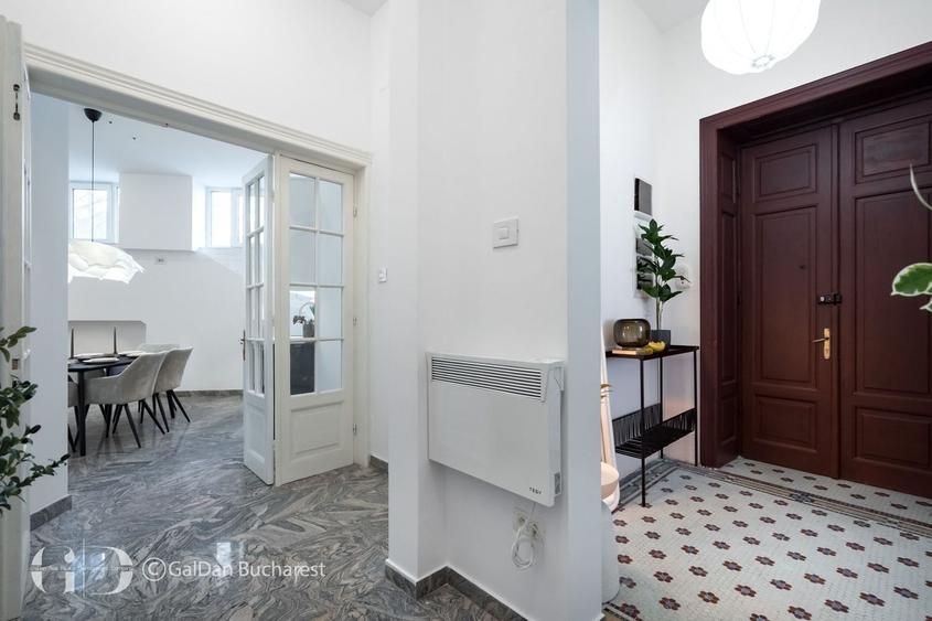 Apartament cu 5 camere, mobilat în Calea Victoriei
