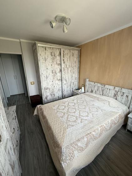 Apartament cu 4 camere semidecomandat, mobilat în Fizicienilor