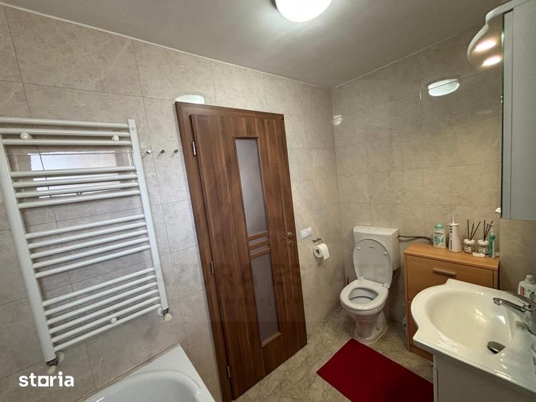 Apartament cu 3 camere decomandat, mobilat în Central