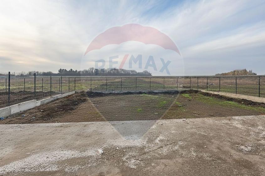 Casă cu 4 camere cu Teren 614 Mp în Giarmata