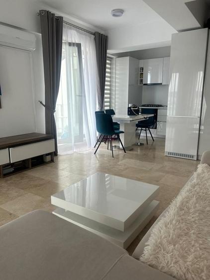 Apartament cu 2 camere semidecomandat în Exterior Vest