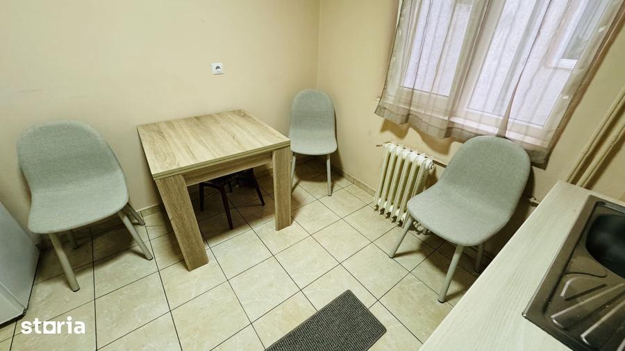 Apartament cu 3 camere decomandat în Ultracentral