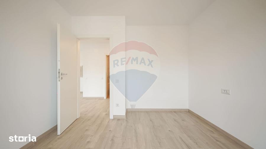 Apartament cu 3 camere în Tractorul