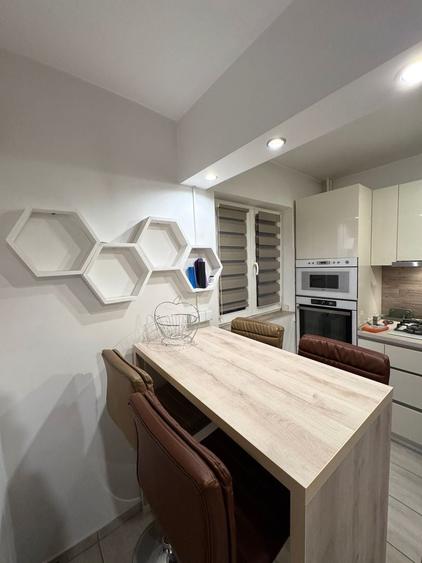 Apartament cu 2 camere decomandat, mobilat în Tineretului