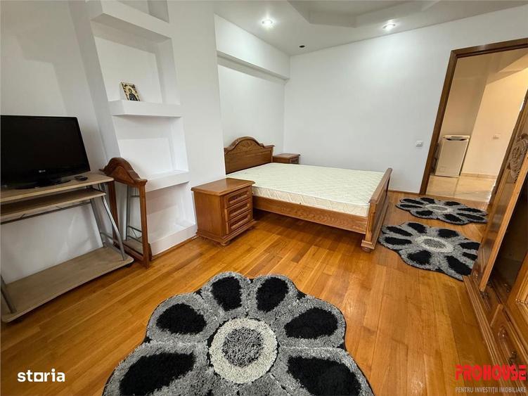 Apartament cu 3 camere, mobilat în Bistrița Lac
