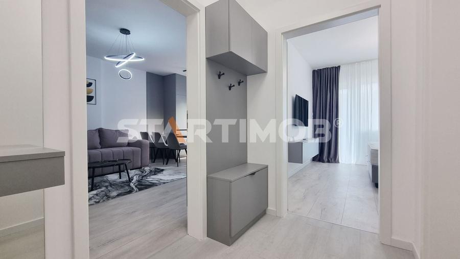 Apartament cu 2 camere decomandat, mobilat în Tractorul