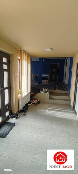 Casă cu 7 camere cu Teren 2667 Mp în Central