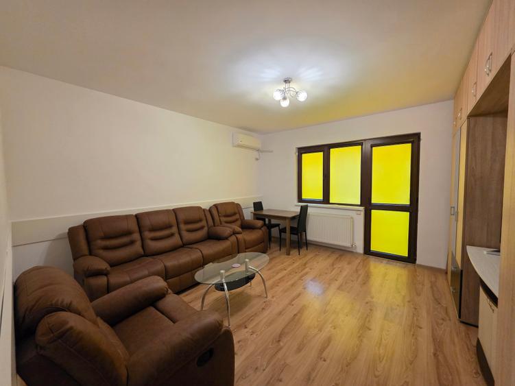 Apartament cu 2 camere decomandat în Metalurgiei