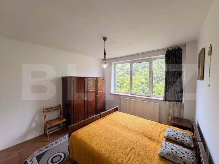 Apartament cu 4 camere decomandat în Brazda lui Novac