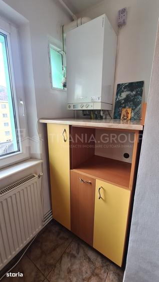 Apartament cu 3 camere în Astra
