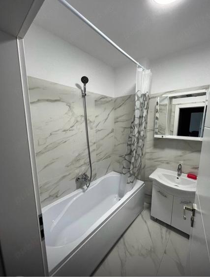 Apartament cu 2 camere decomandat în Exterior Vest