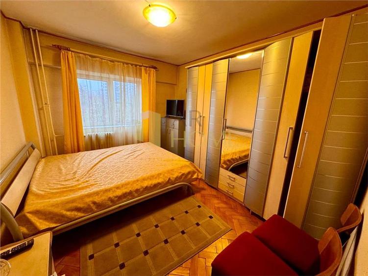 Apartament cu 3 camere decomandat, mobilat în Republicii