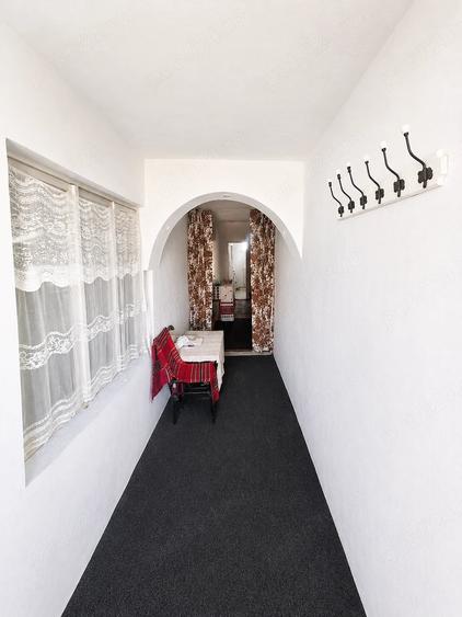 Casă cu 5 camere cu Teren 655 Mp în Central