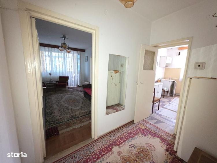 Apartament cu 2 camere decomandat în Central