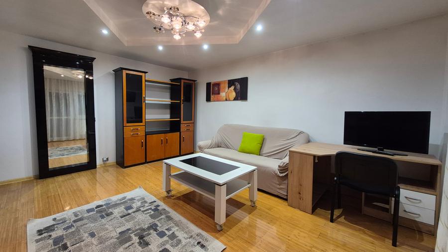 Apartament cu 3 camere decomandat în Vitan Mall