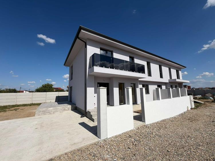 Casă cu 3 camere în Central