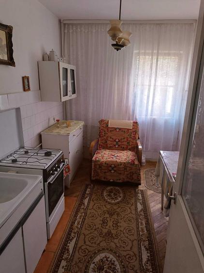 Apartament cu 2 camere decomandat în Est