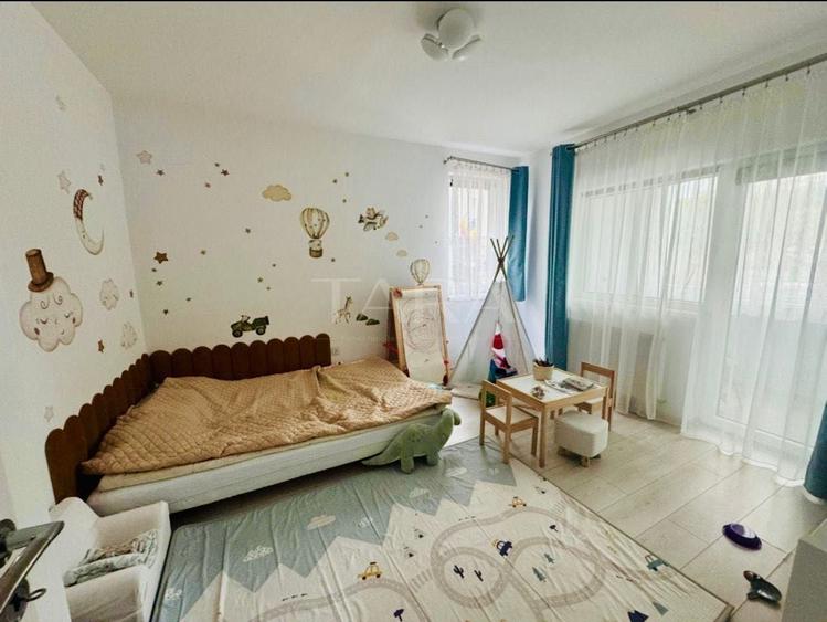 Apartament cu 3 camere, mobilat în Vest